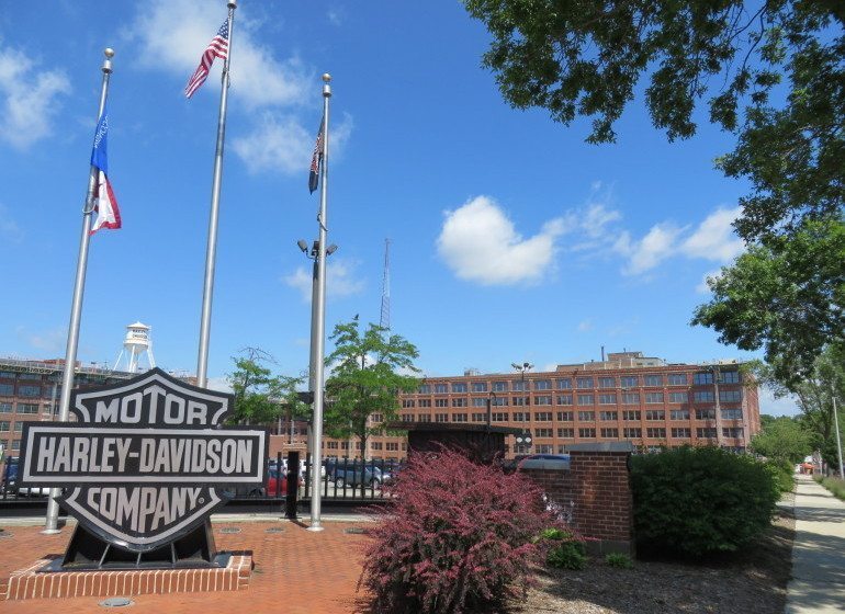 🔒 Harley-Davidson files lawsuit against Kenosha man selling ‘Harley F—ing Davidson’ apparel