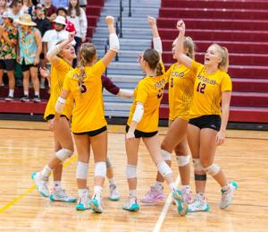 Three straight convention wins for Waterloo volleyball