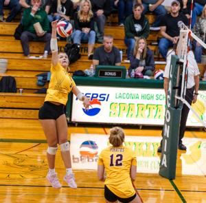 5 senior Pirates choose up volleyball all-conference recognition