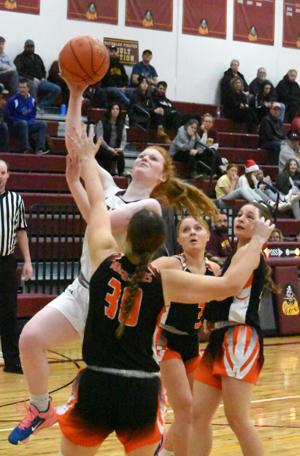 Pirates' defense helps end three-game losing skid Pirates' defense helps end three-game losing skid