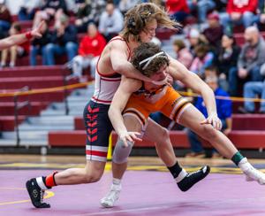 Tucker Cobb wins individual regional title