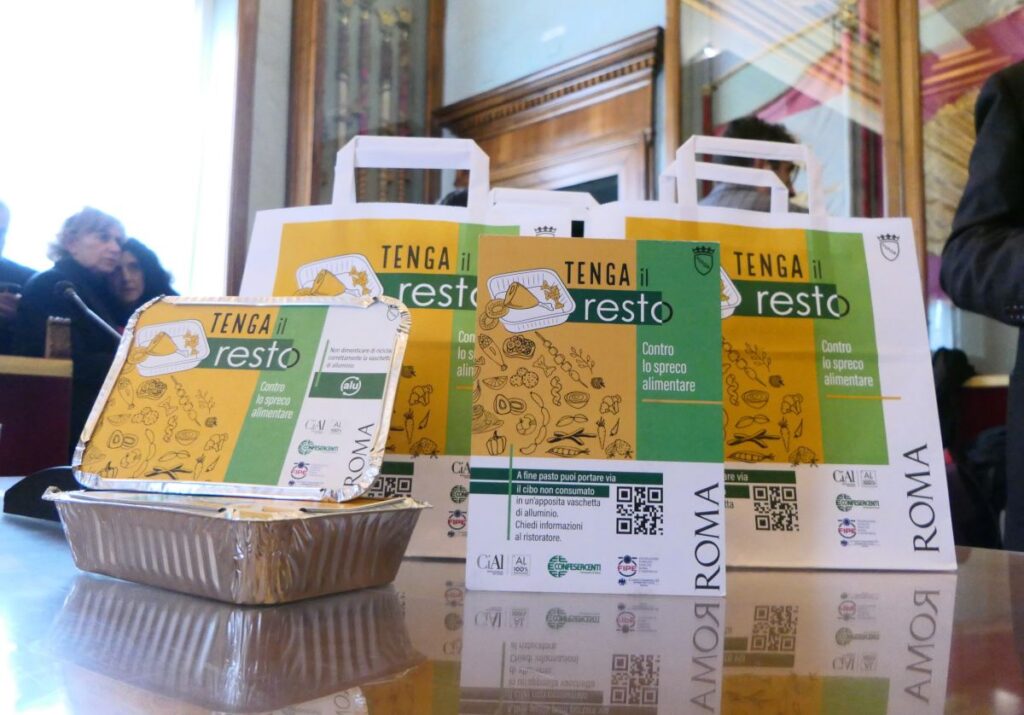 Rome Restaurants Embrace Doggy Bags to Combat Food Waste