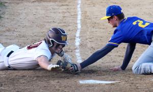 Red-hot Pirates win first three baseball games