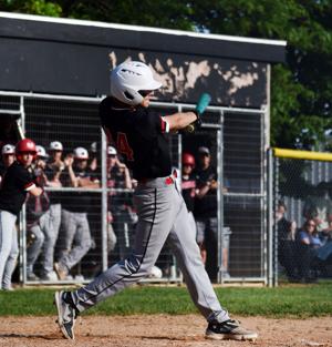 Marshall baseball claims second regional title in three years