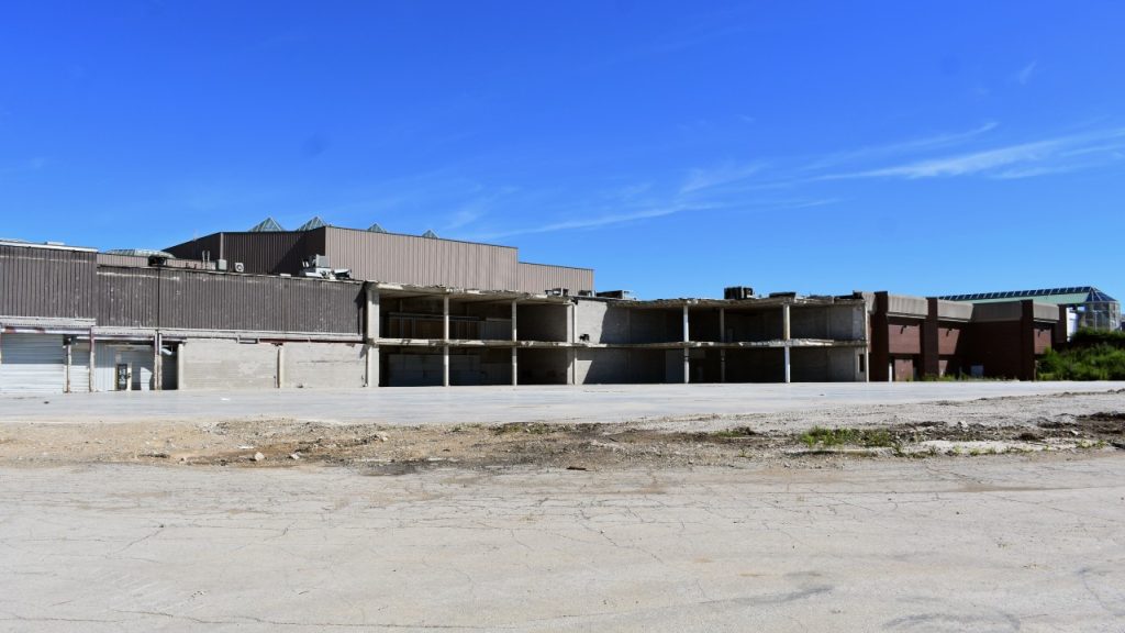 See photos: a final trip to Northridge Mall