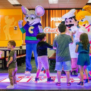 Chuck E. Cheese in Brookfield unveils remodel