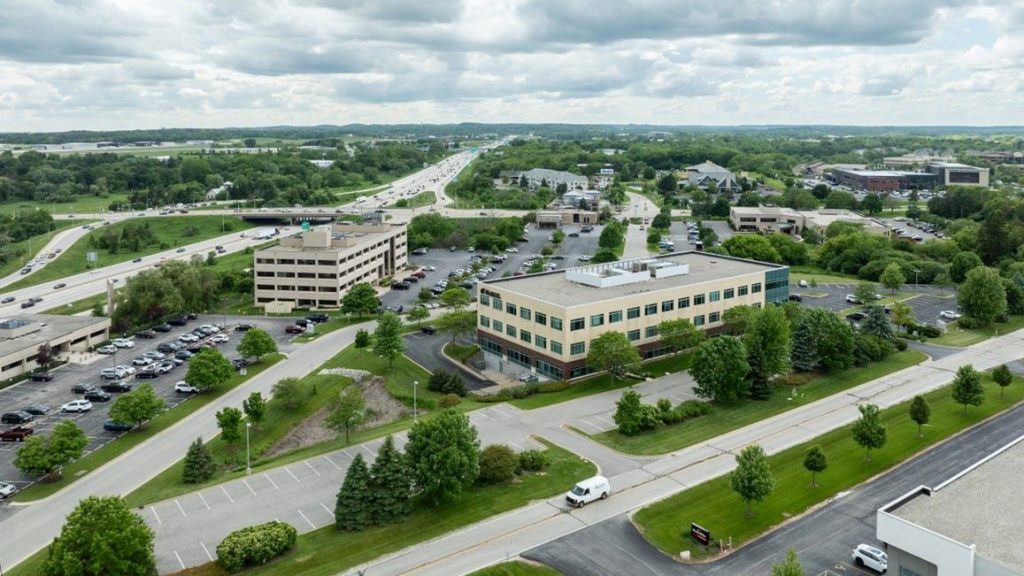 🔒 Irgens to convert Pewaukee office building for medical use