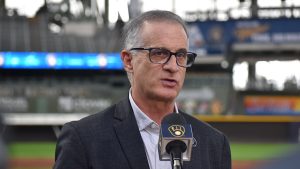 Brewers extend local media rights agreement with FanDuel Sports Network